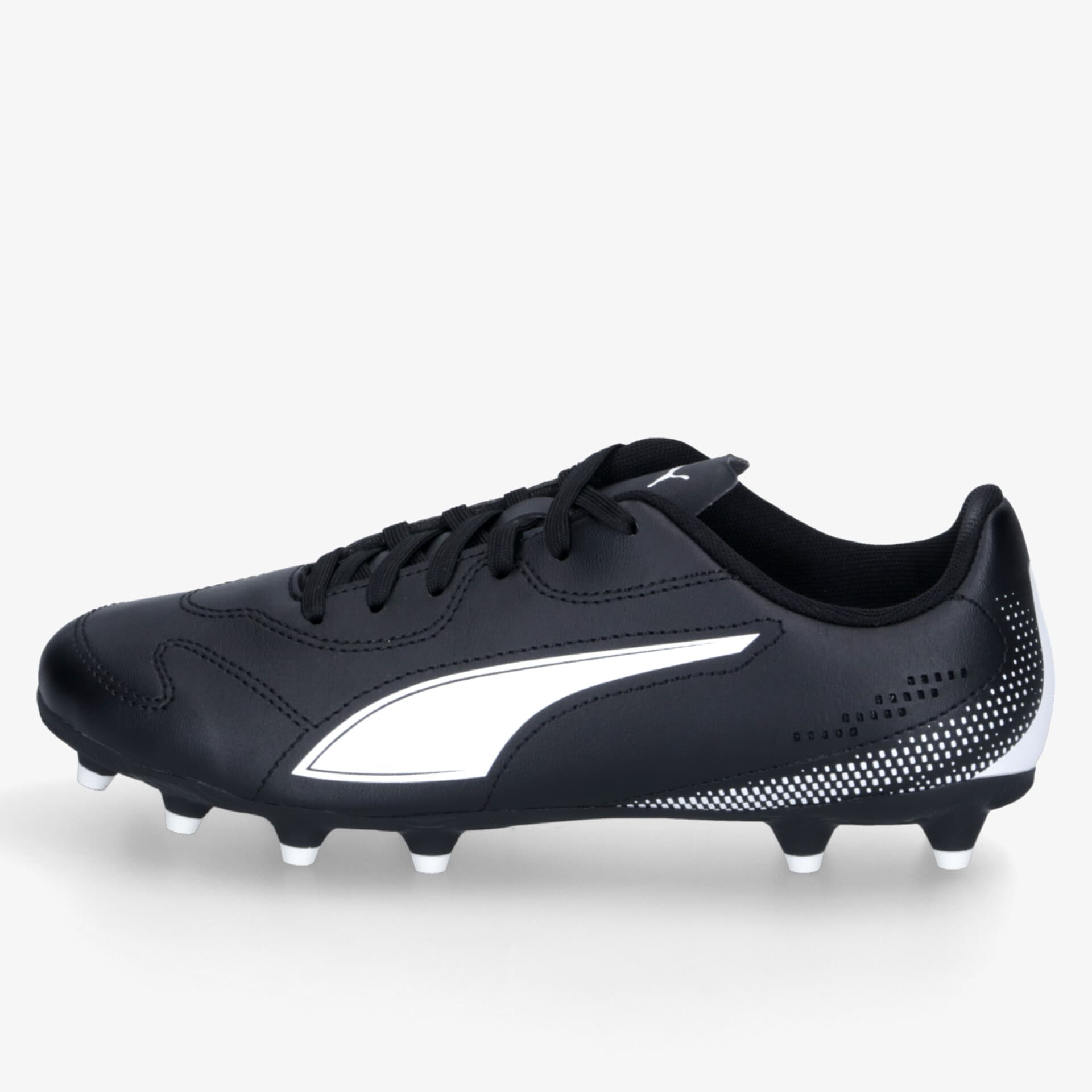 Schwarzer Sportschuh mit robusten Nocken für optimale Traktion und komfortabler Passform.