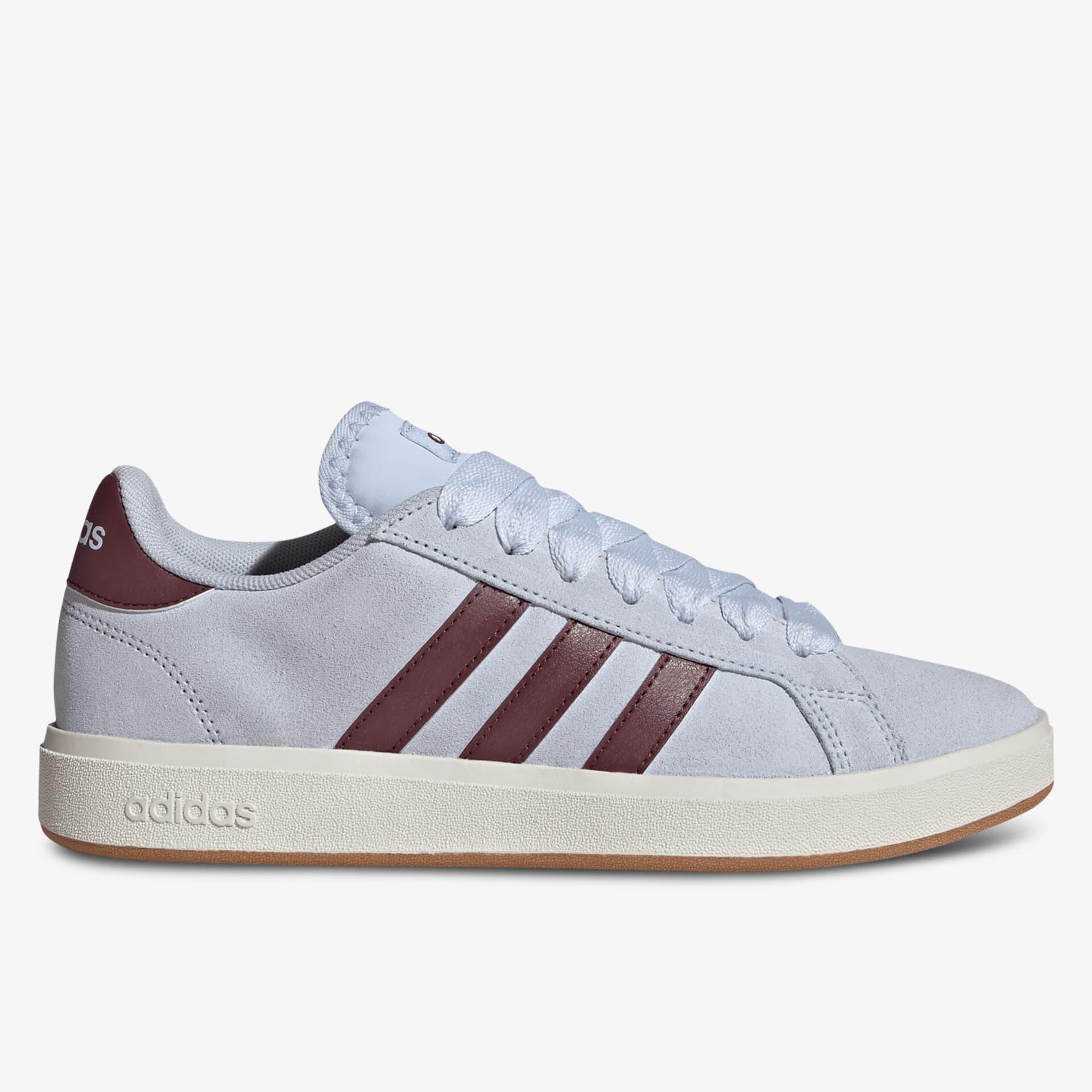 Seitliche Ansicht eines klassischen bequemen Sportschuhs mit atmungsaktivem Material und langlebiger Sohle