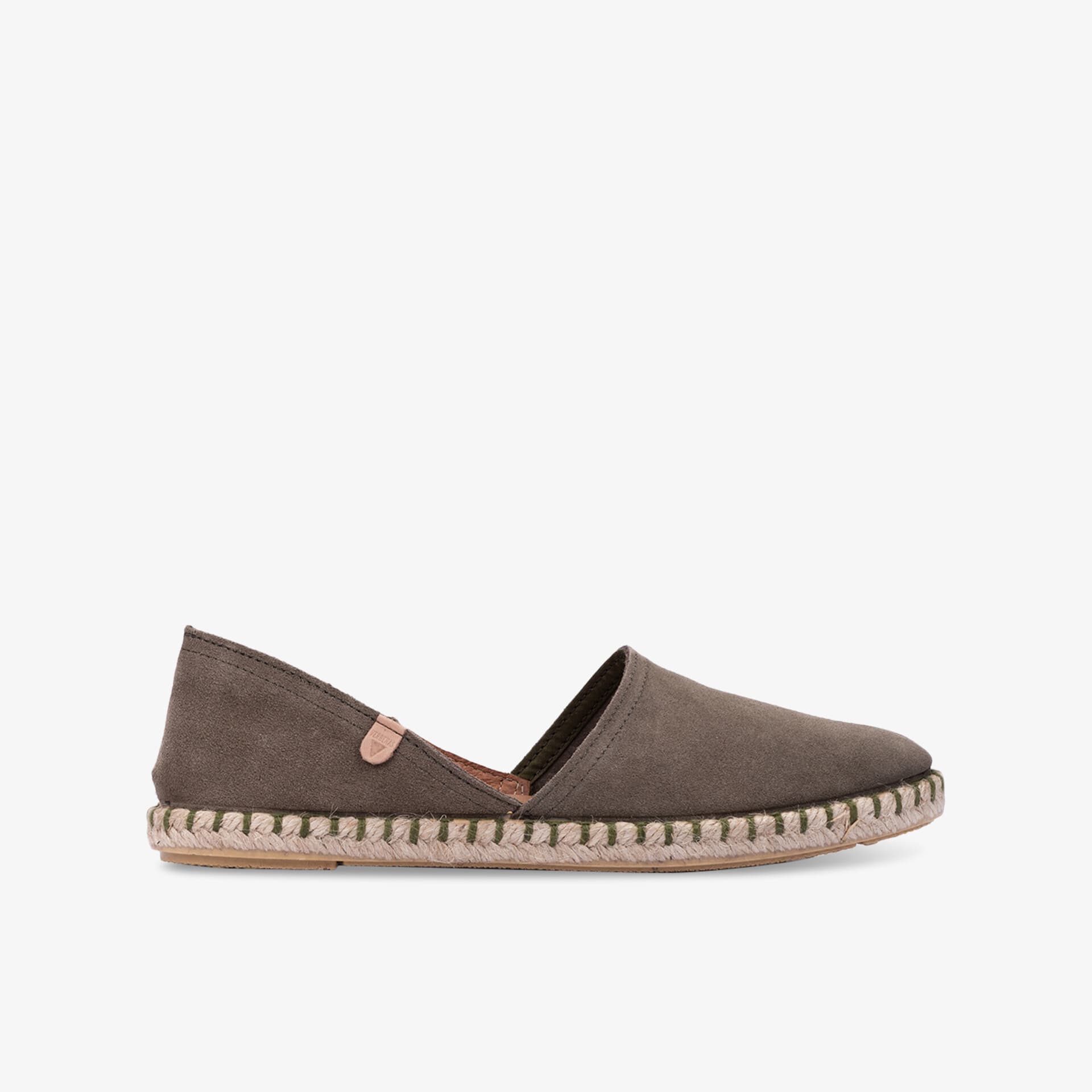 Leichter, bequemer Sneaker mit flexibler Sohle und elegantem Design in brauner Farbe, seitliche Ansicht